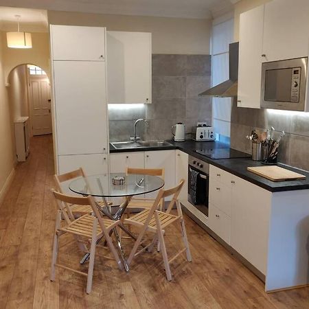 Battersea 3-Bedroom Apartment With Patio Garden Londres Extérieur photo