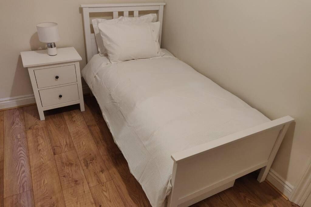 Battersea 3-Bedroom Apartment With Patio Garden Londres Extérieur photo